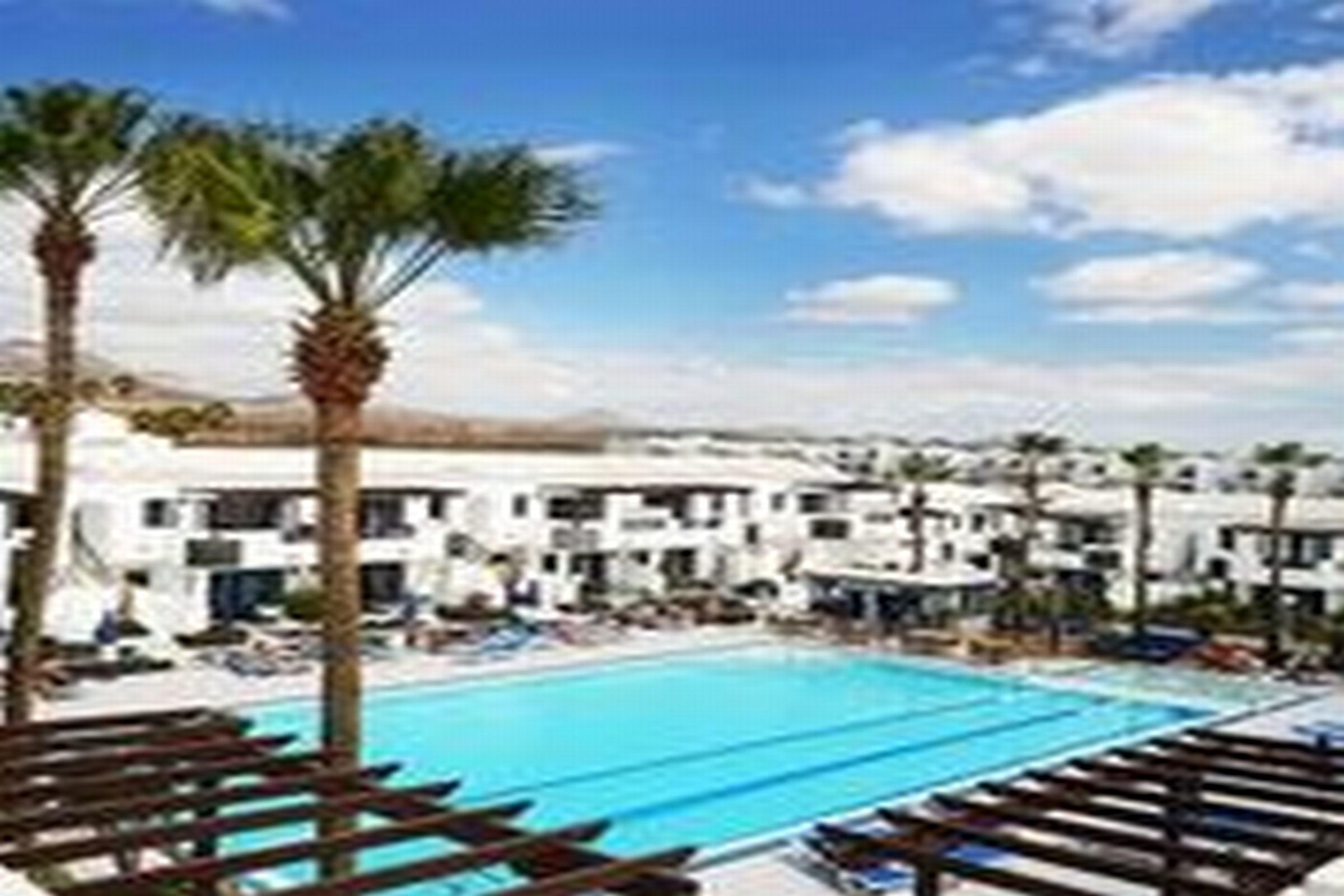 Plaza Azul Aparthotel Puerto del Carmen  Exterior photo