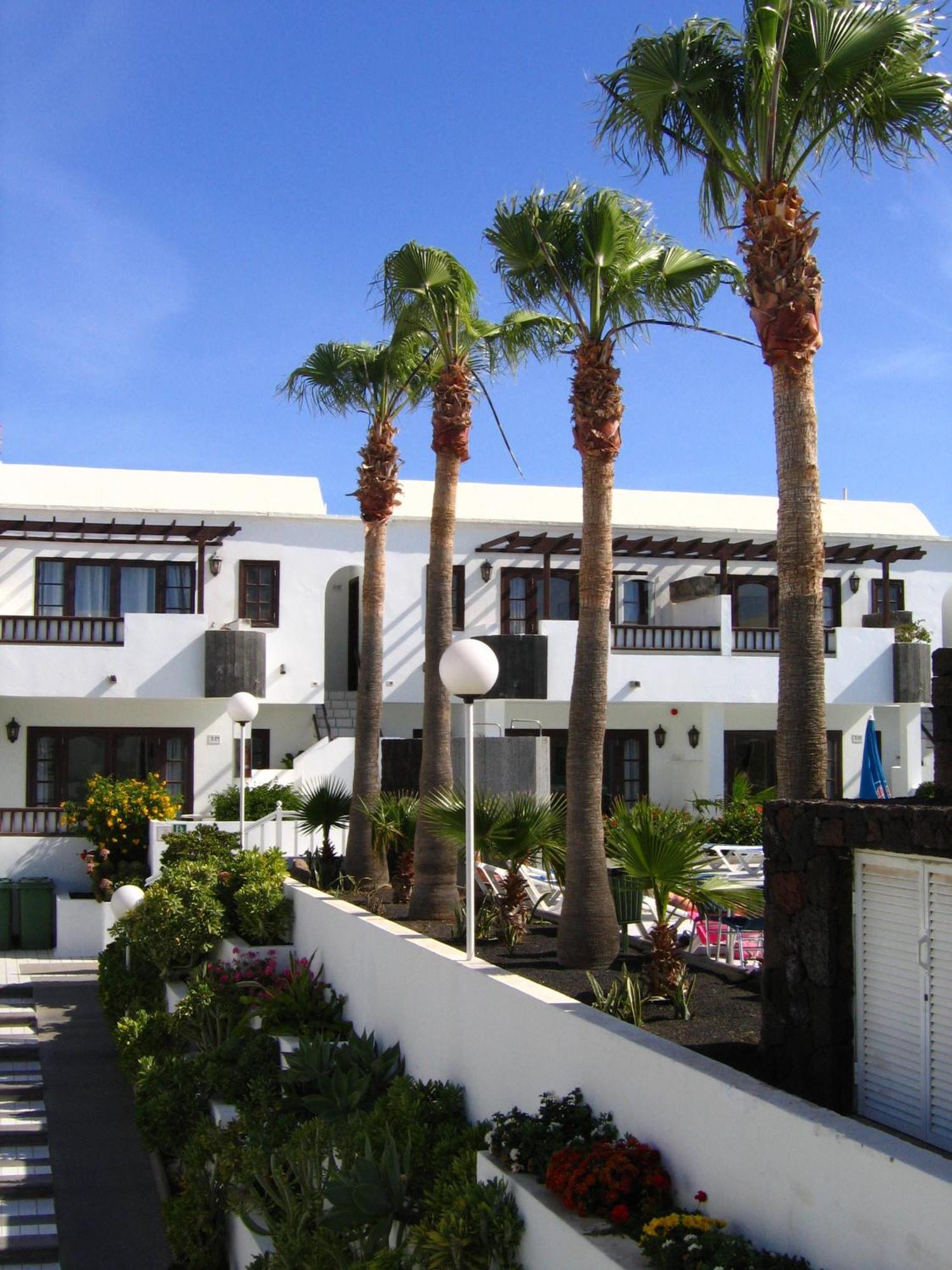 Plaza Azul Aparthotel Puerto del Carmen  Exterior photo