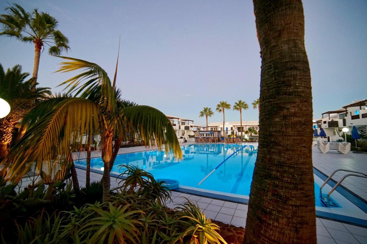 Plaza Azul Aparthotel Puerto del Carmen  Exterior photo